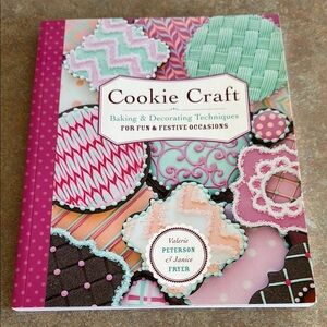 Cookie Craft Baking & Decorating Techniques Book